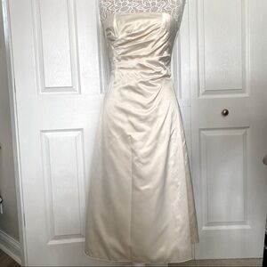 JS Boutique Cream Strapless Form Fitting Prom Formal Event Bridal Evening Gown